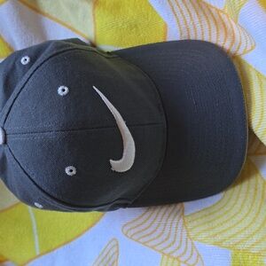 Vintage GUC - Nike Cap in Gray - One Size